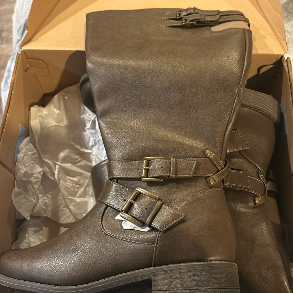 Brand new chocolate brown wide calf boots!